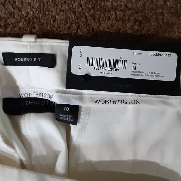 Worthington White dress shorts - Picture 4 of 4